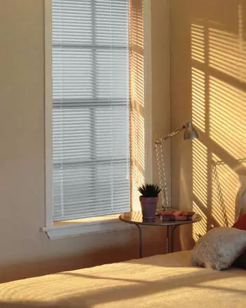 Lustrous Snow Aluminium Venetian Blinds