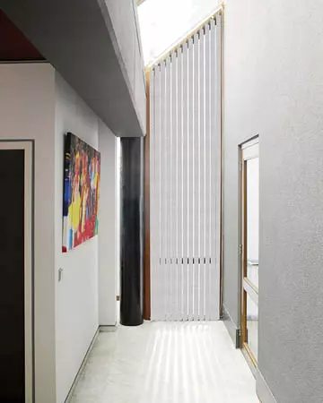 Metz White Vertical Blinds