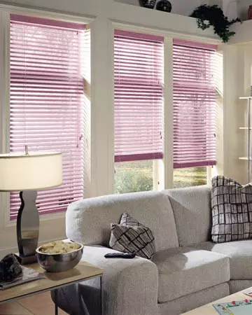 Roze Wooden Blinds
